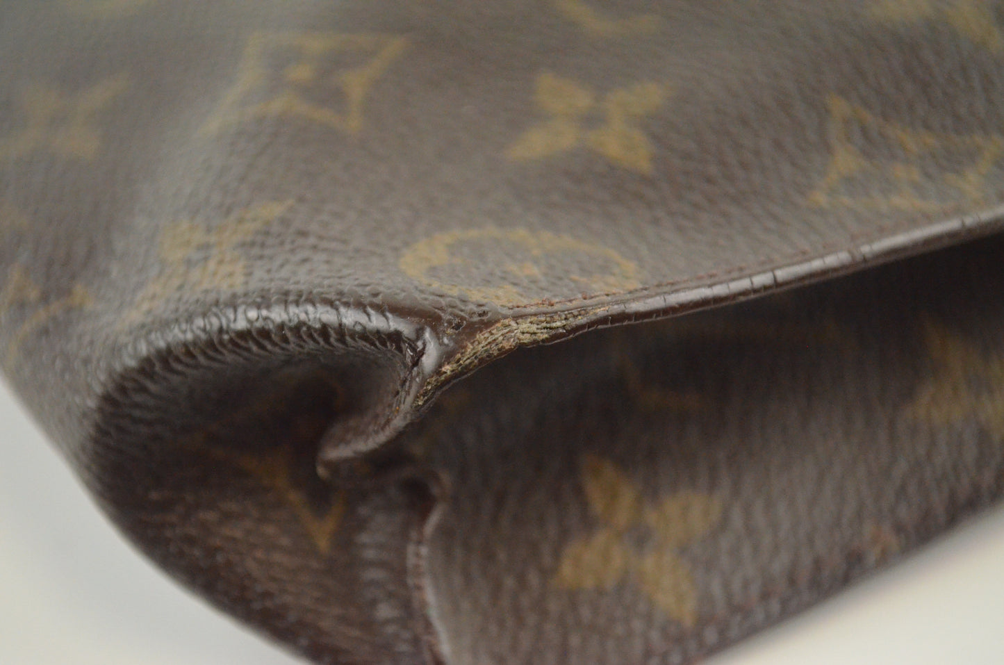 Louis Vuitton Pochette Toilette