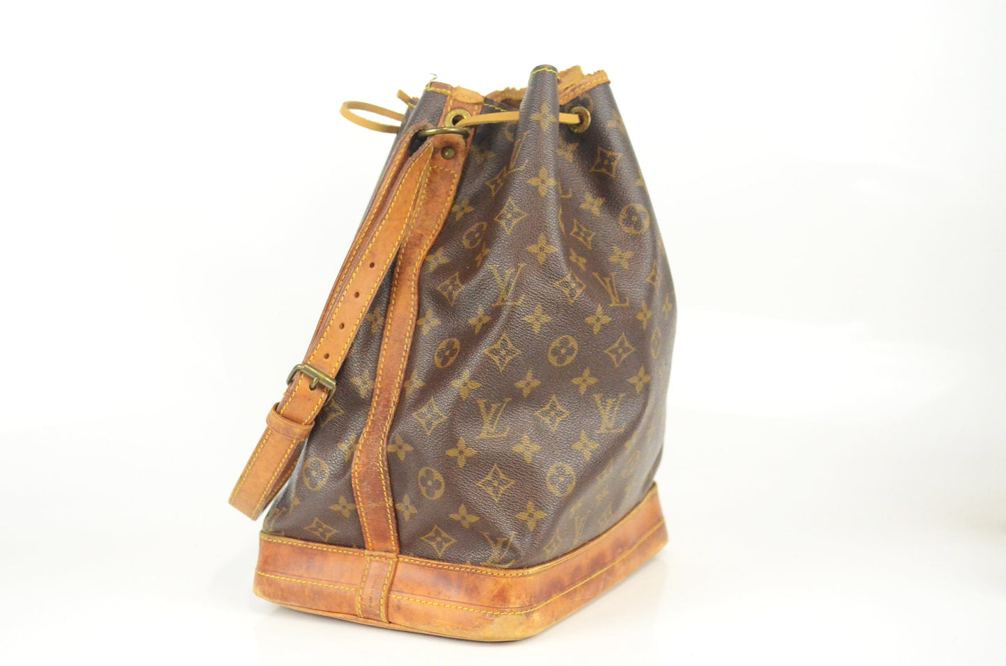Louis Vuitton Sac Noé Grande Monogram Canvas