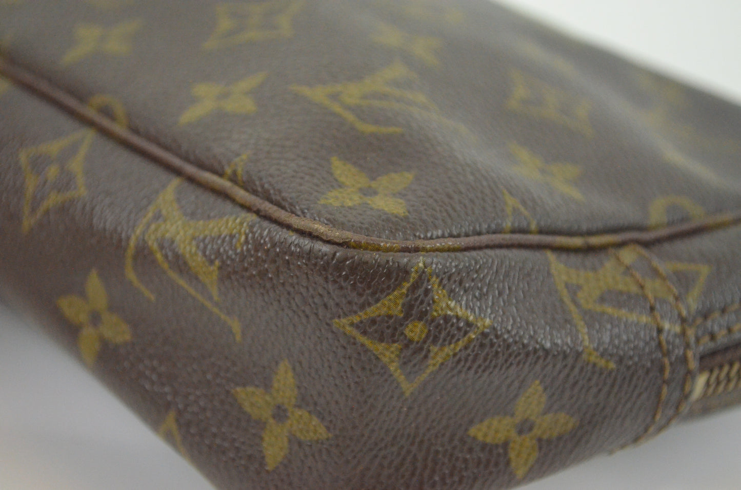 Louis Vuitton Trousse Toilette