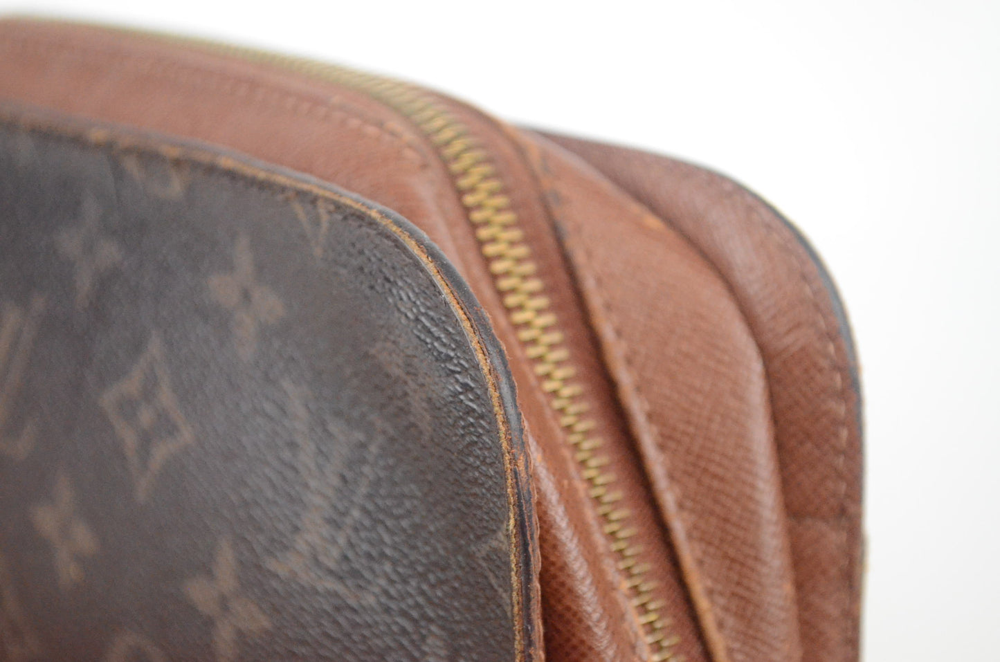 Louis Vuitton Clutch Monogram Canvas
