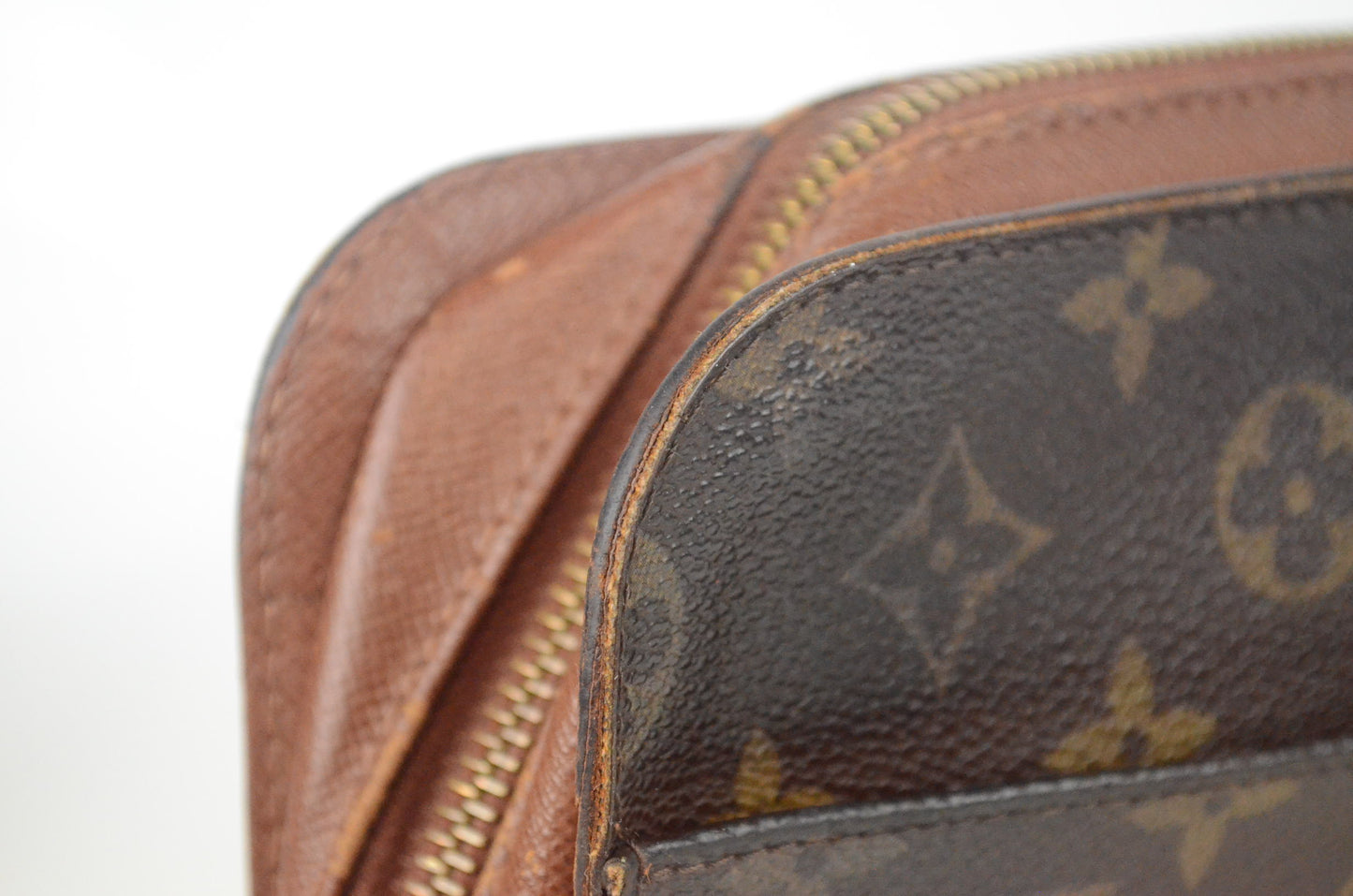 Louis Vuitton Clutch Monogram Canvas