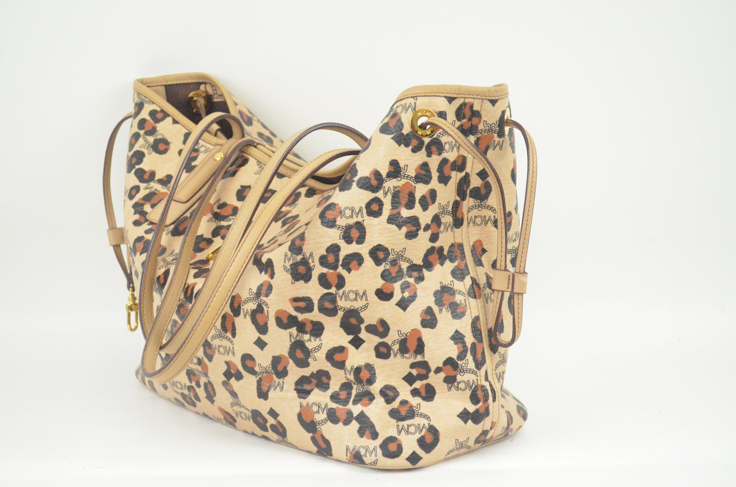 MCM Shopper