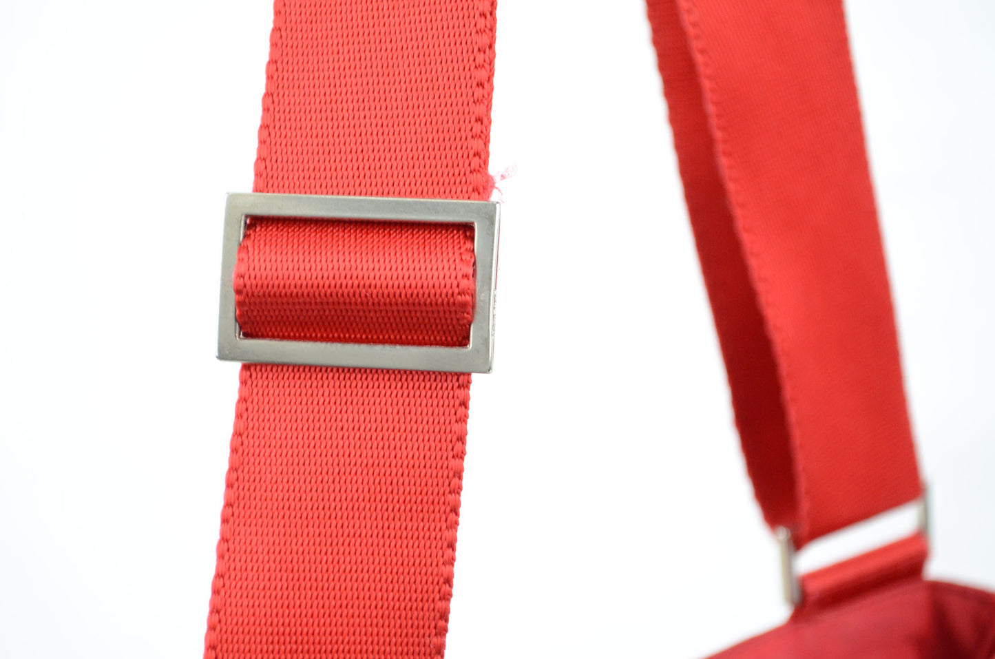Prada Nylon Umhängetasche rot