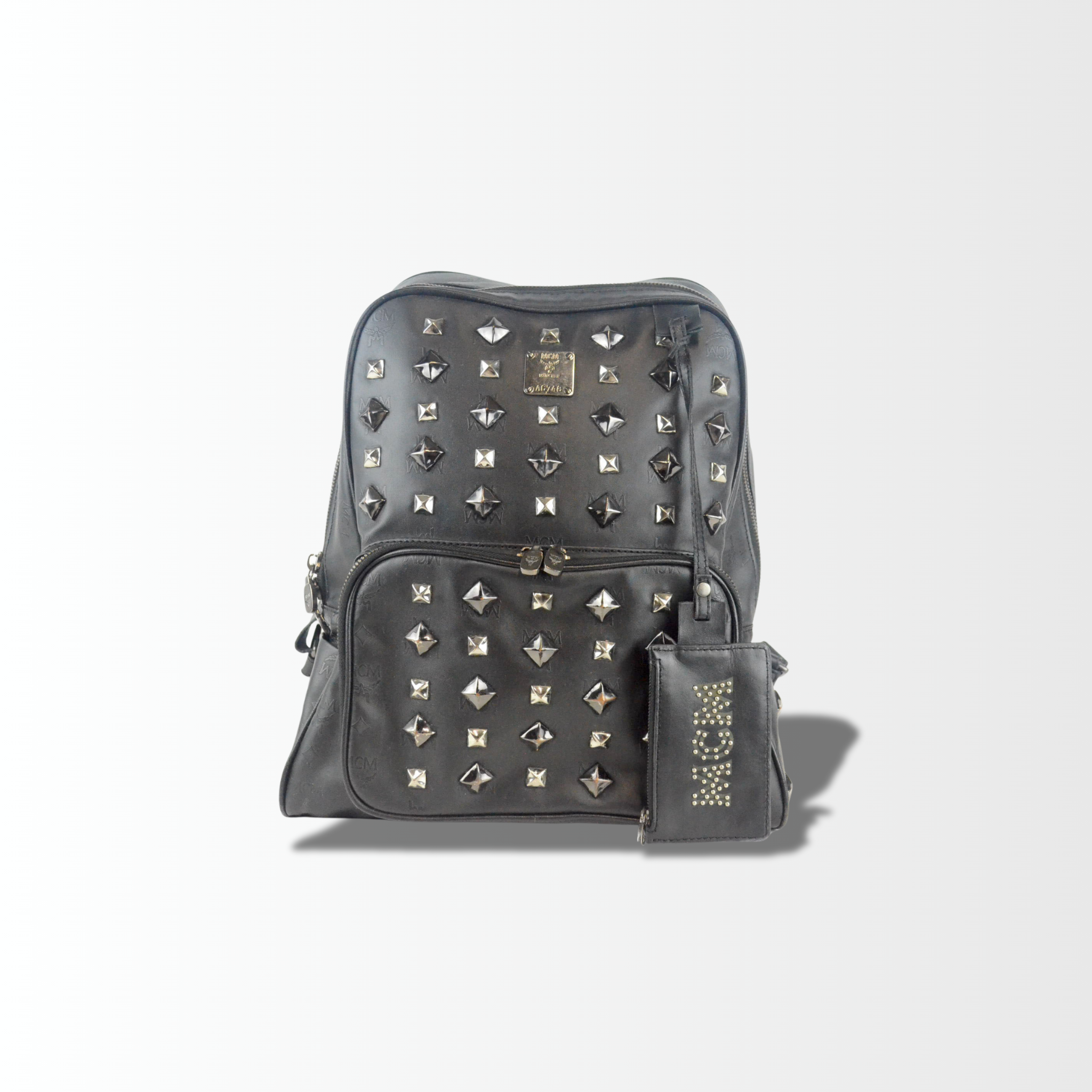 MCM Rucksack mit Pouch