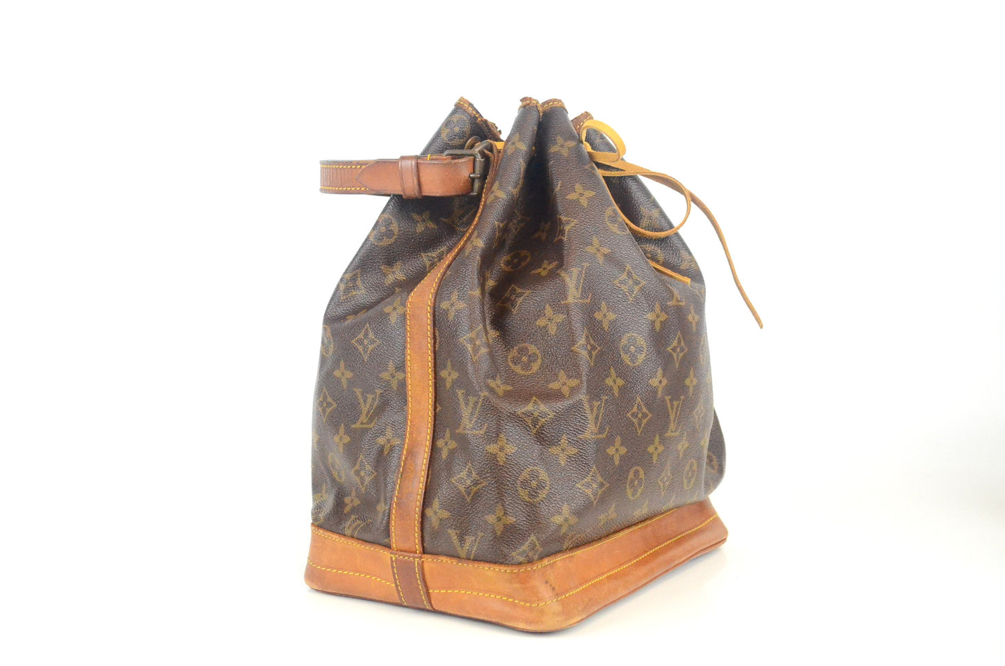 Louis Vuitton Sac Noé Grande Monogram Canvas
