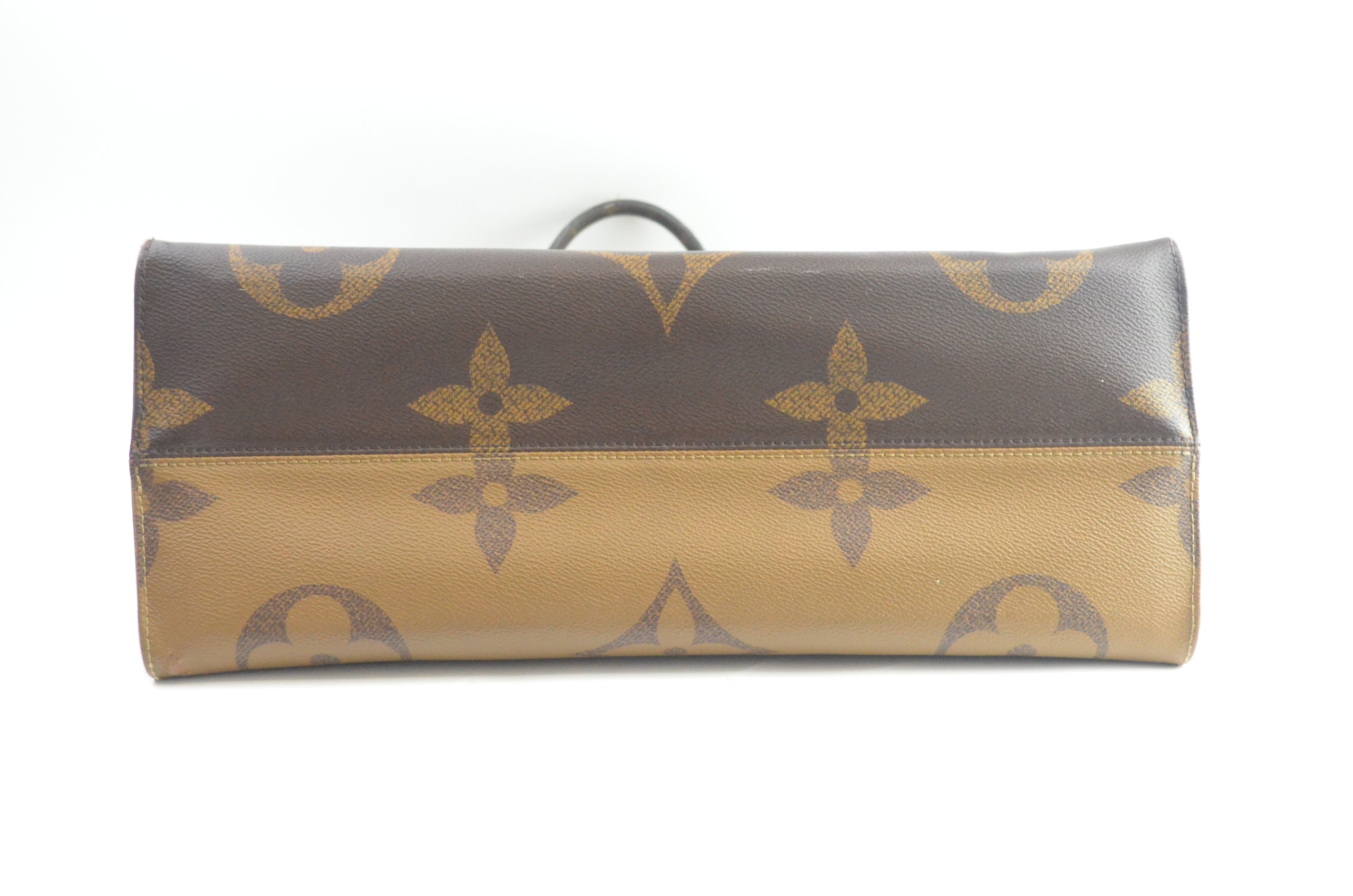 Louis Vuitton OnTheGo