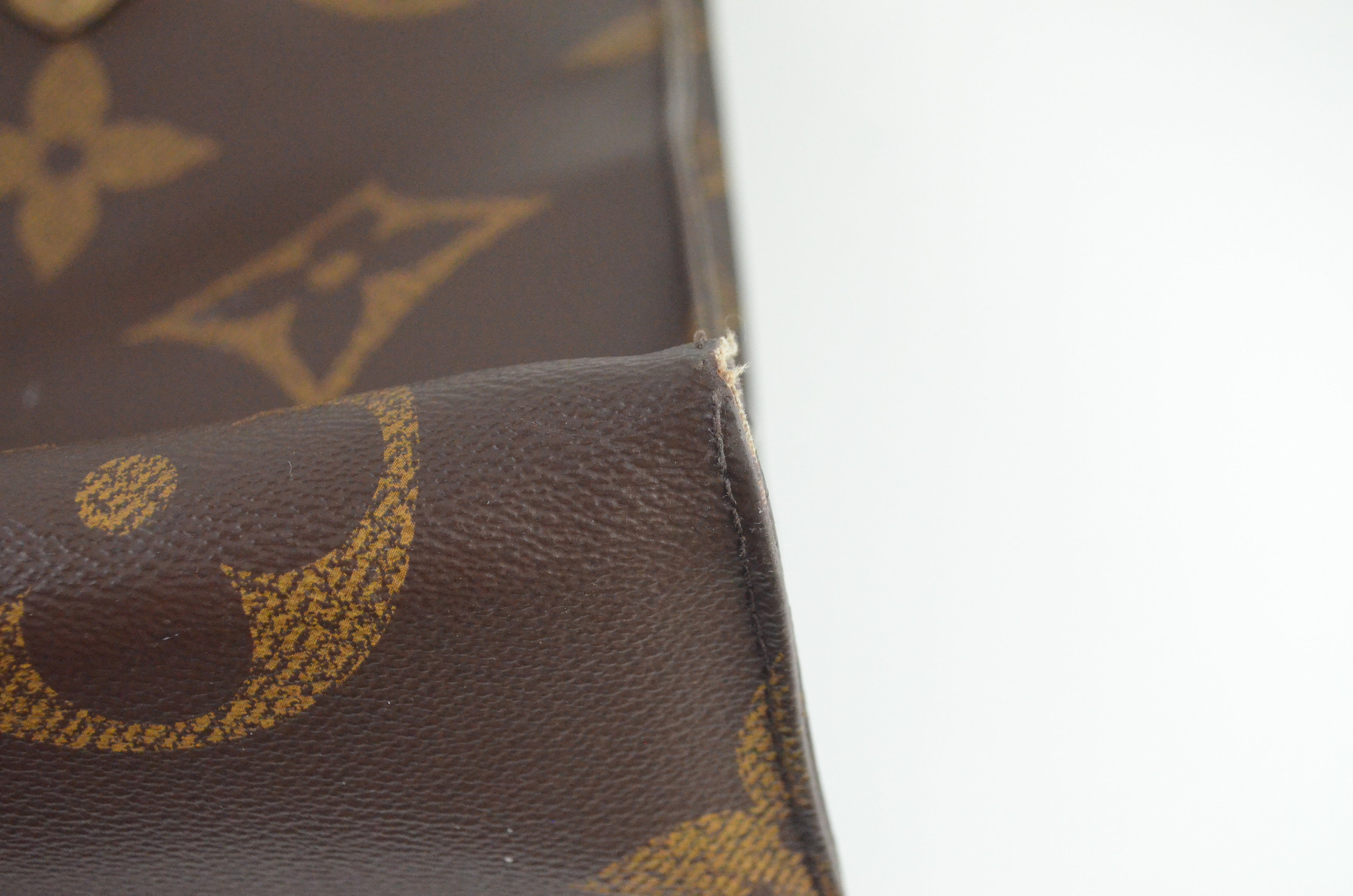Louis Vuitton OnTheGo