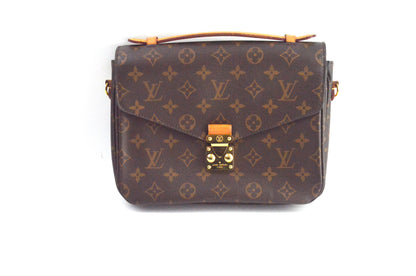 Louis Vuitton Pochette Metis