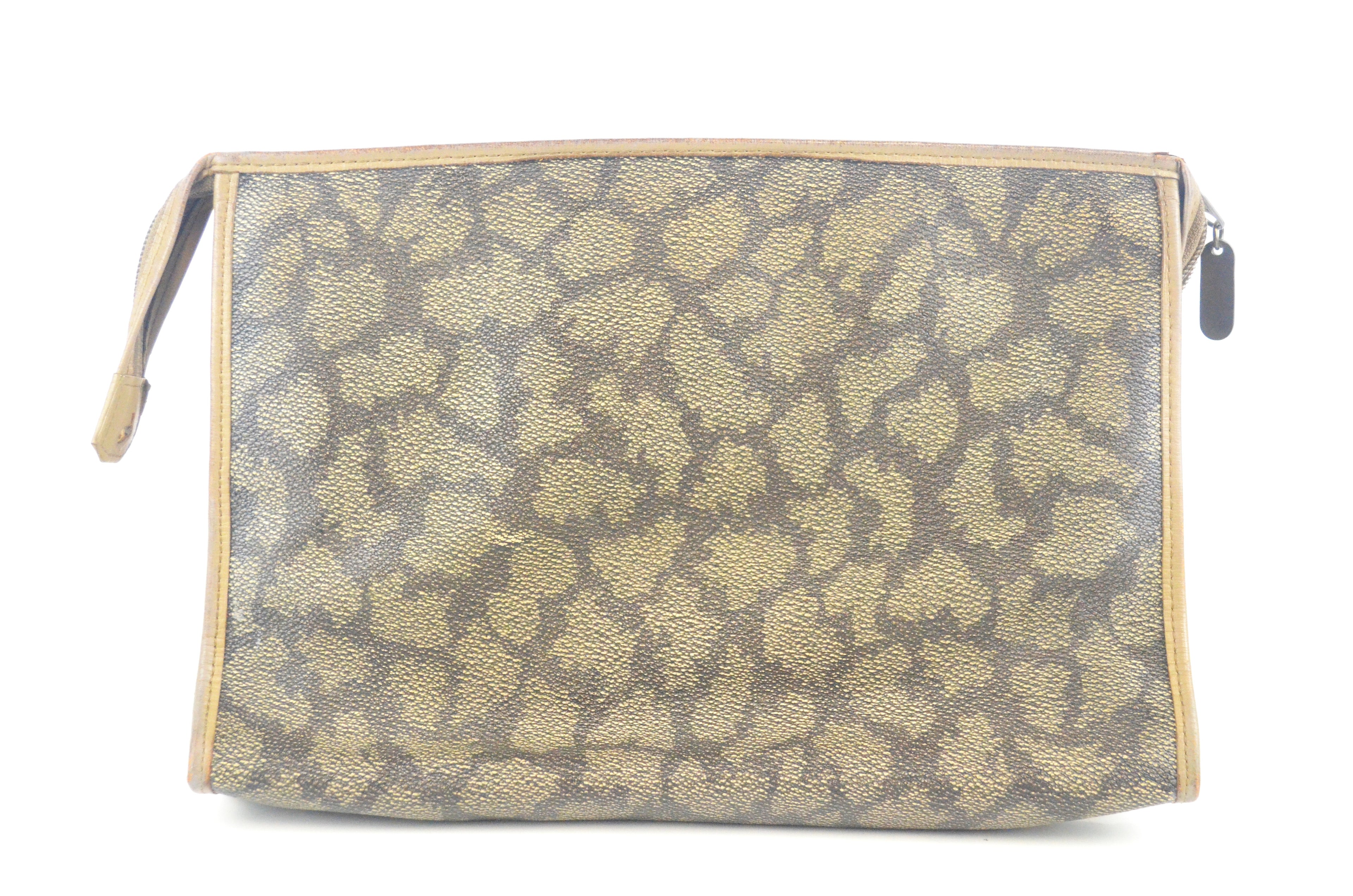 Yves Saint Laurent Clutch