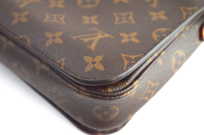 Louis Vuitton Pochette Metis