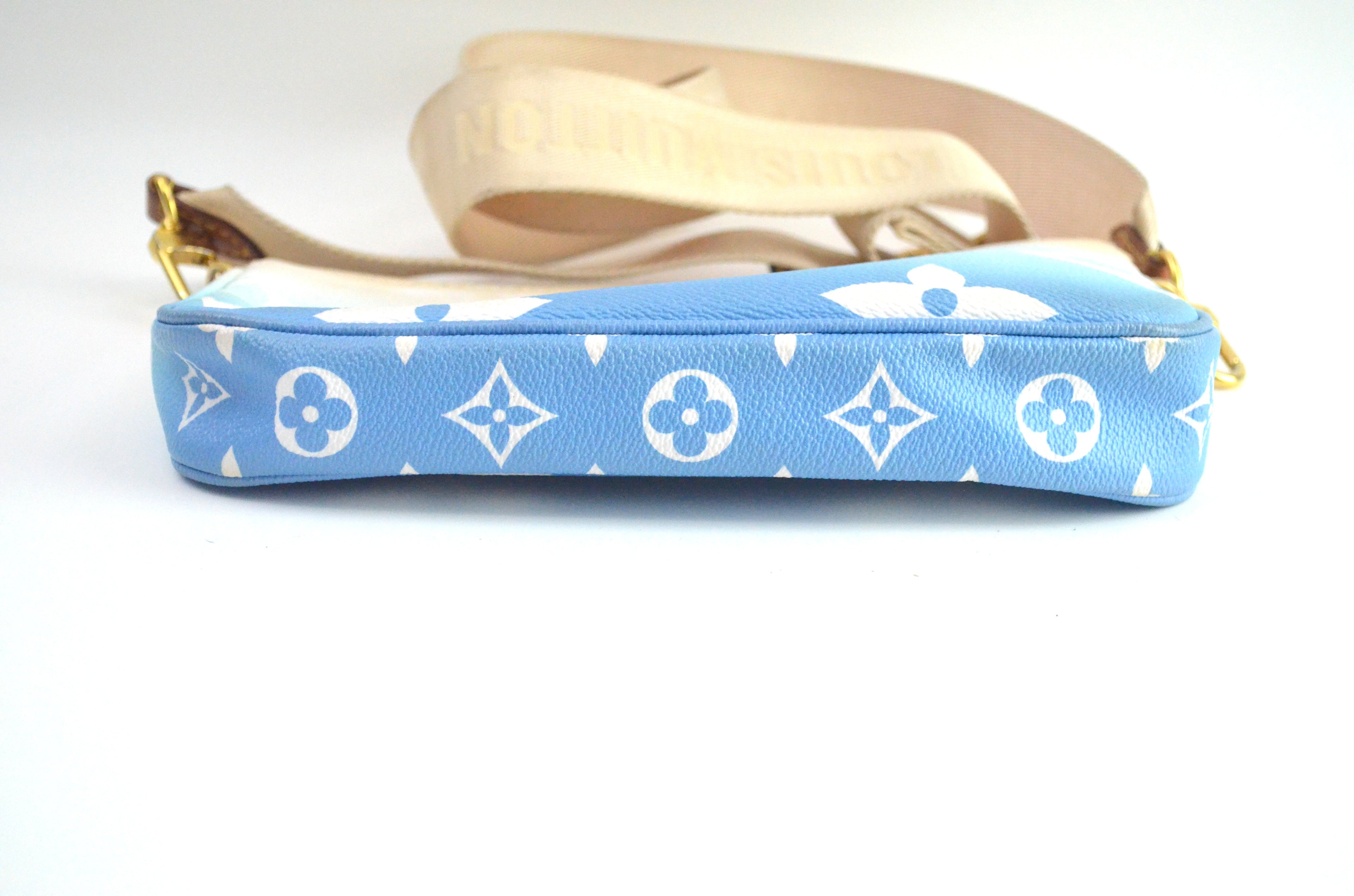 Louis Vuitton Multi Pochette Accessoires limitierted Edition „By the Pool“ Sommerkollektion 2021