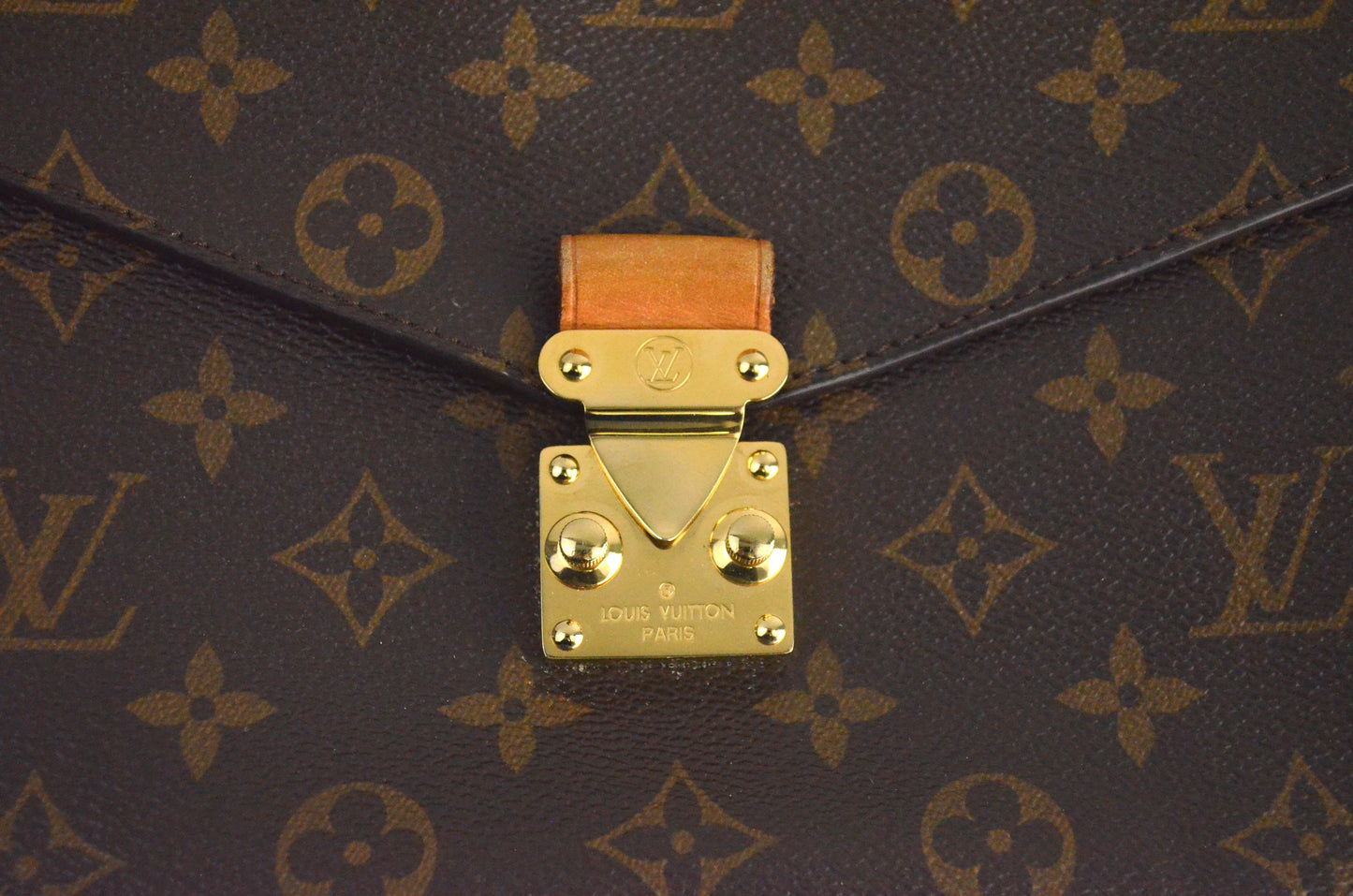 Louis Vuitton Pochette Metis