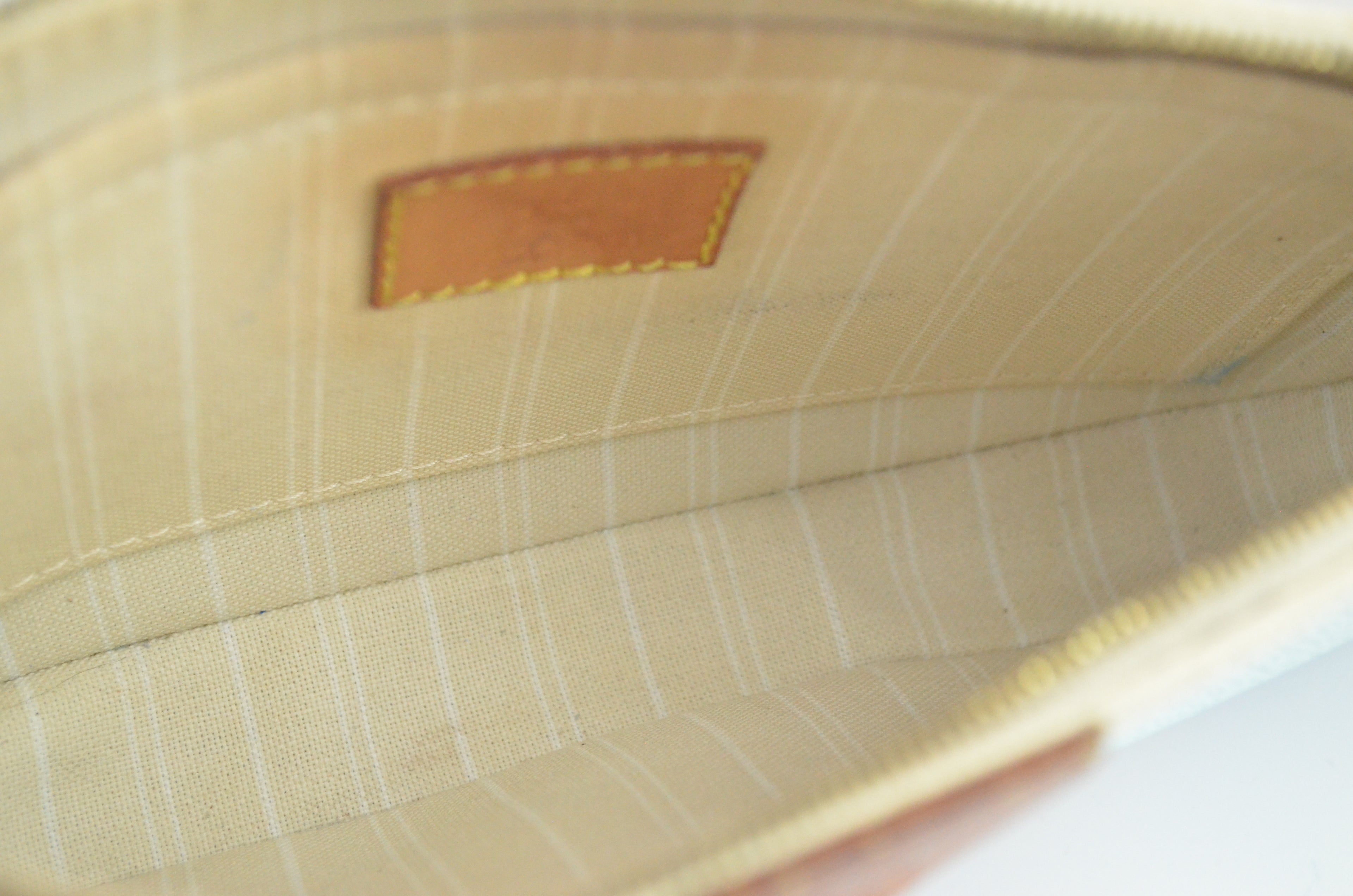Louis Vuitton Multi Pochette Accessoires limitierted Edition „By the Pool“ Sommerkollektion 2021