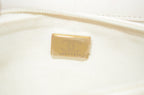 Chanel Schultertasche Weiß mit CC-Verschluss