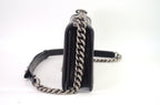 Chanel Boy Schultertasche Schwarz mit Kettenriemen