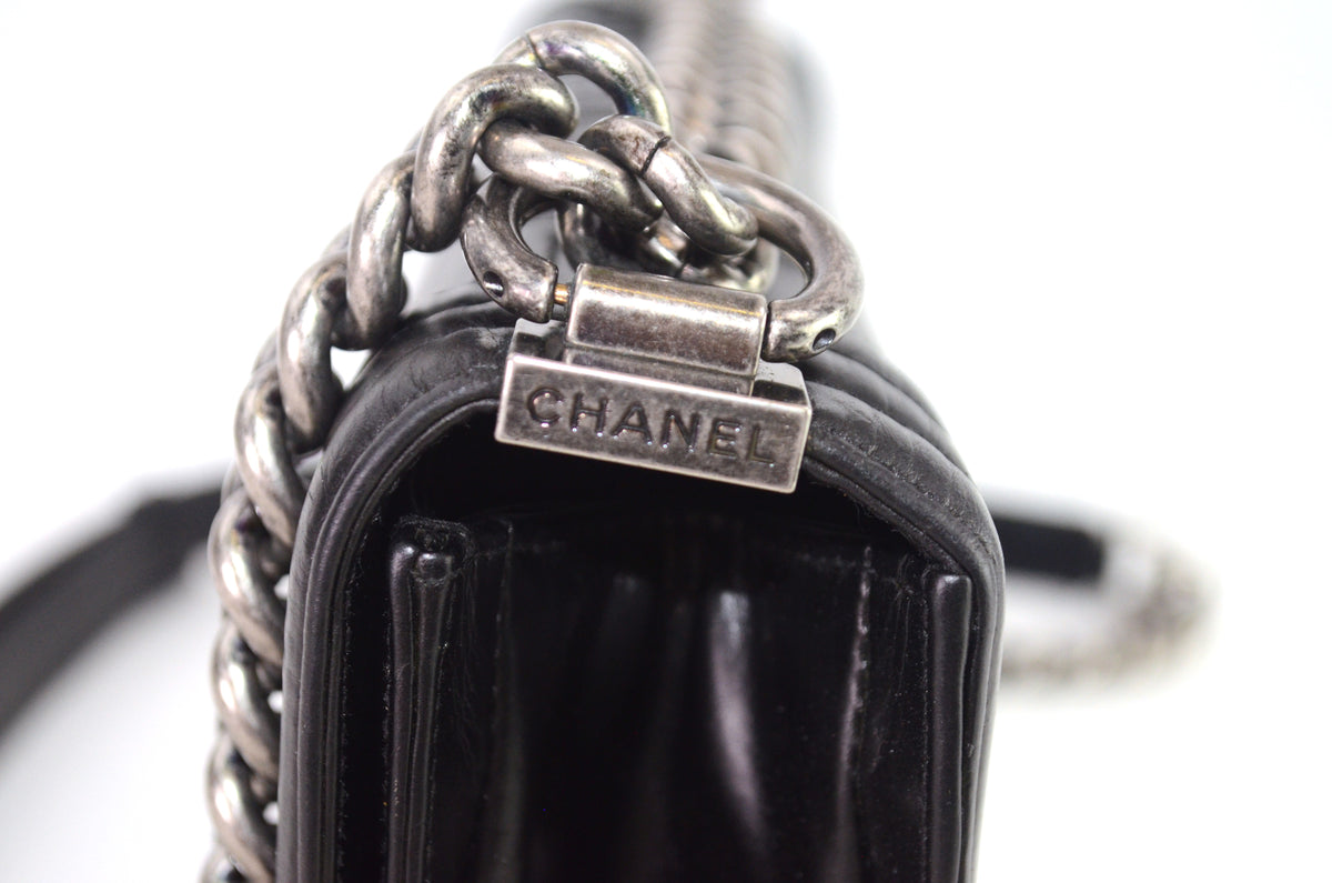 Chanel Boy Schultertasche Schwarz mit Kettenriemen