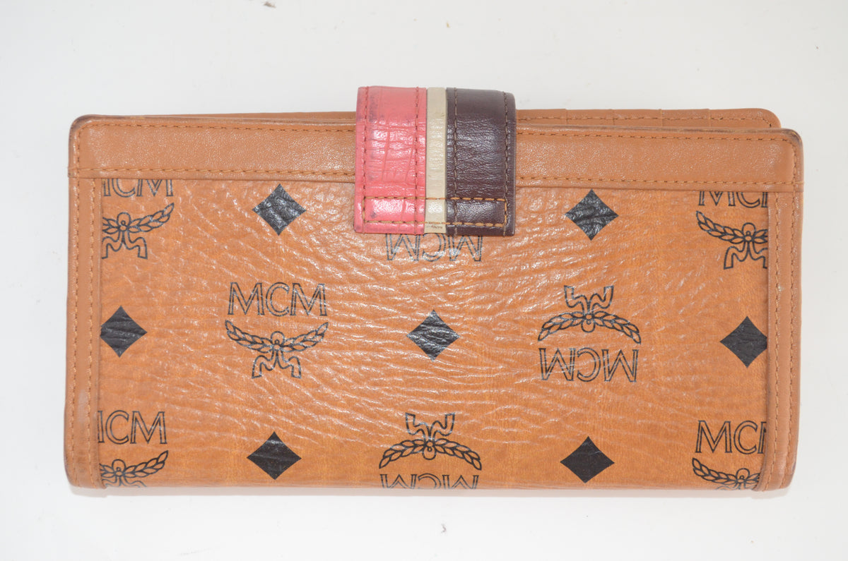 MCM Visetos Continental Wallet Cognac