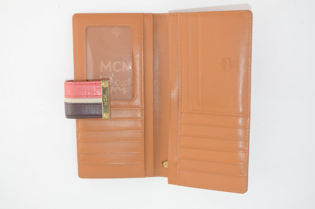 MCM Visetos Continental Wallet Cognac
