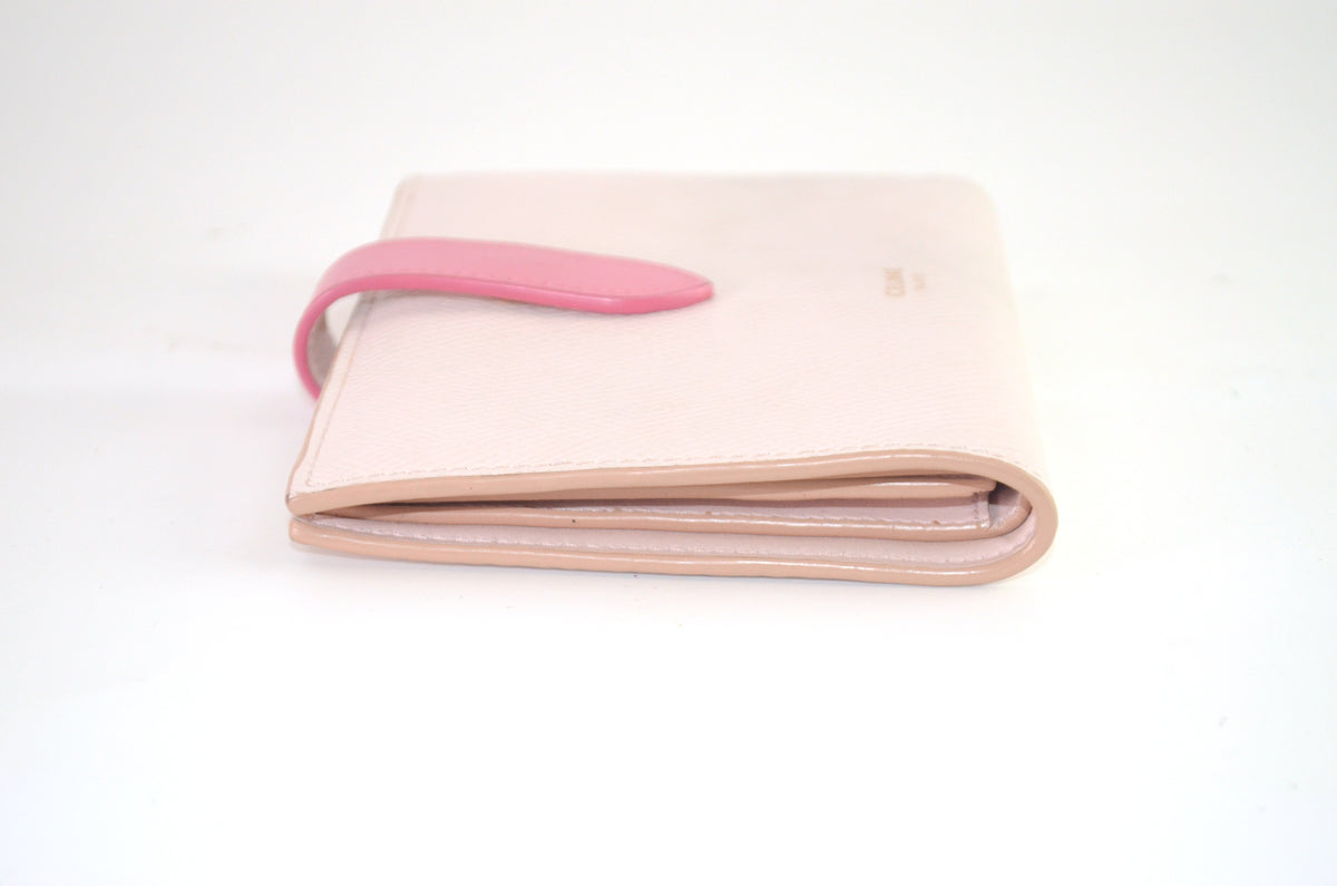Celine Geldbörse Rosa mit Verschlussriemen