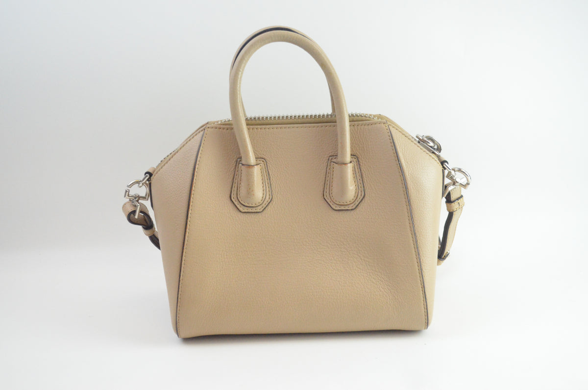 Givenchy Antigona Handtasche Leder Beige