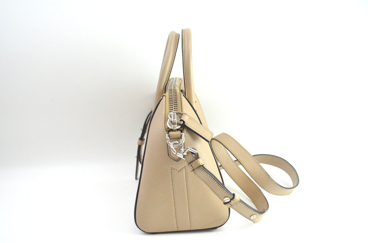 Givenchy Antigona Handtasche Leder Beige