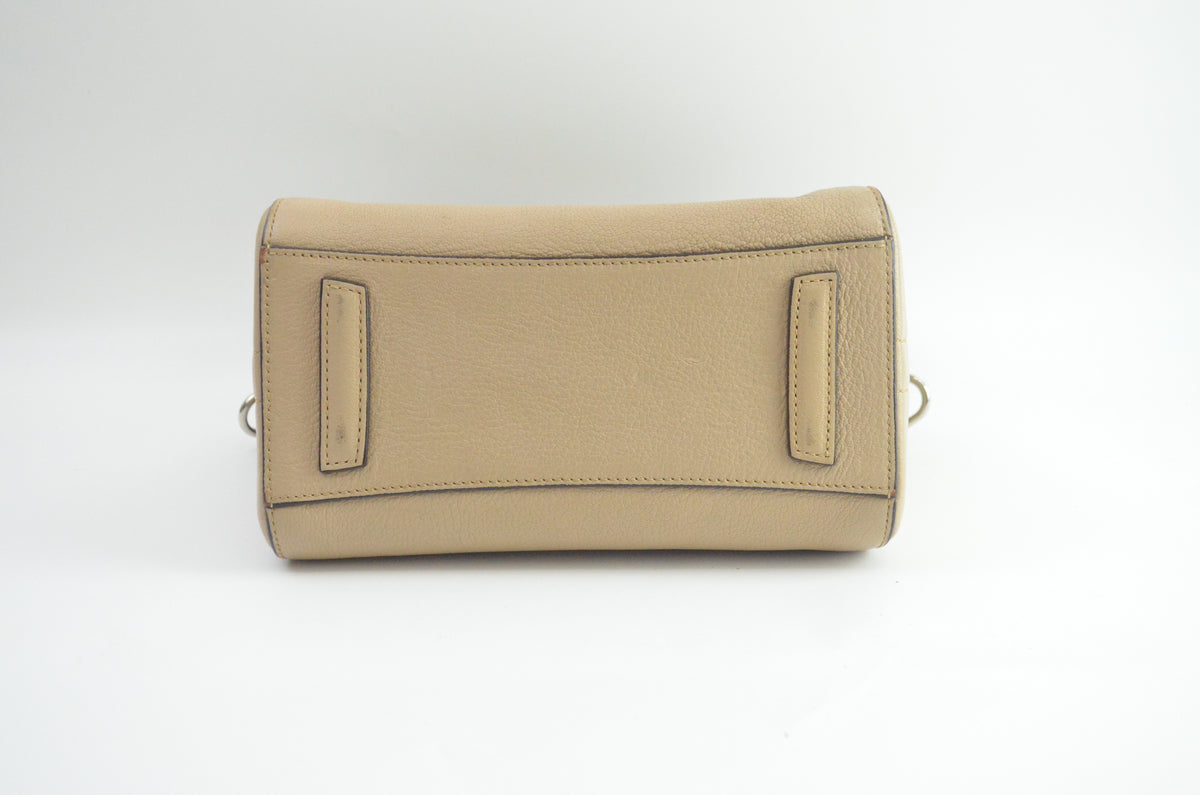 Givenchy Antigona Handtasche Leder Beige