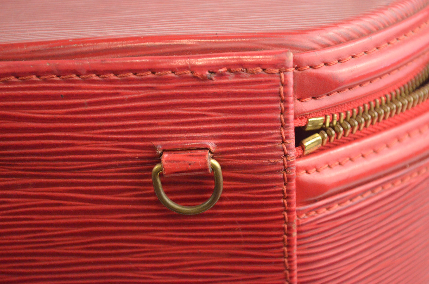Louis Vuitton Cannes Beauty Case Epi Leder