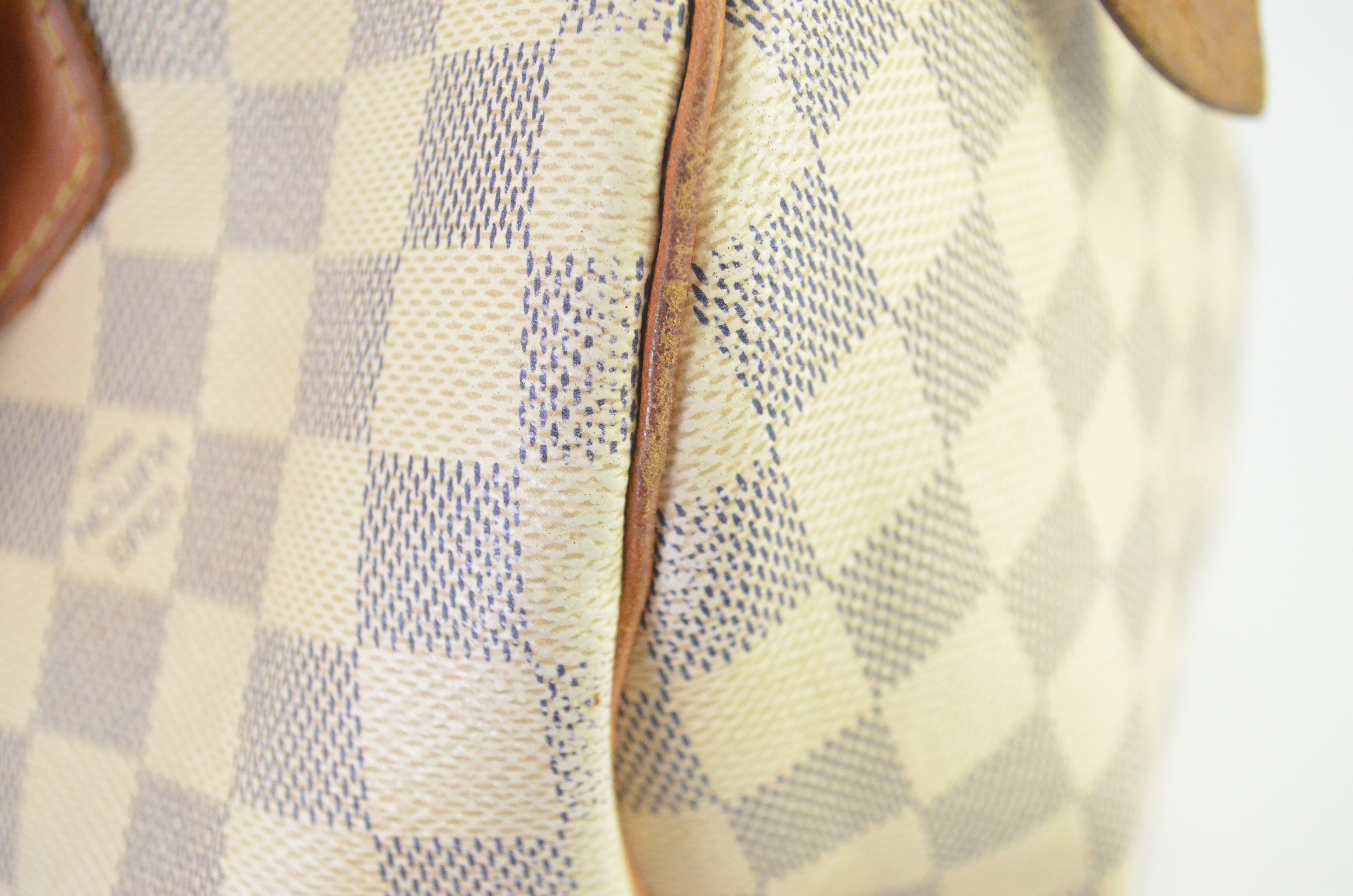 Louis Vuitton Speedy 30