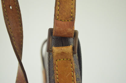Louis Vuitton Chantilly