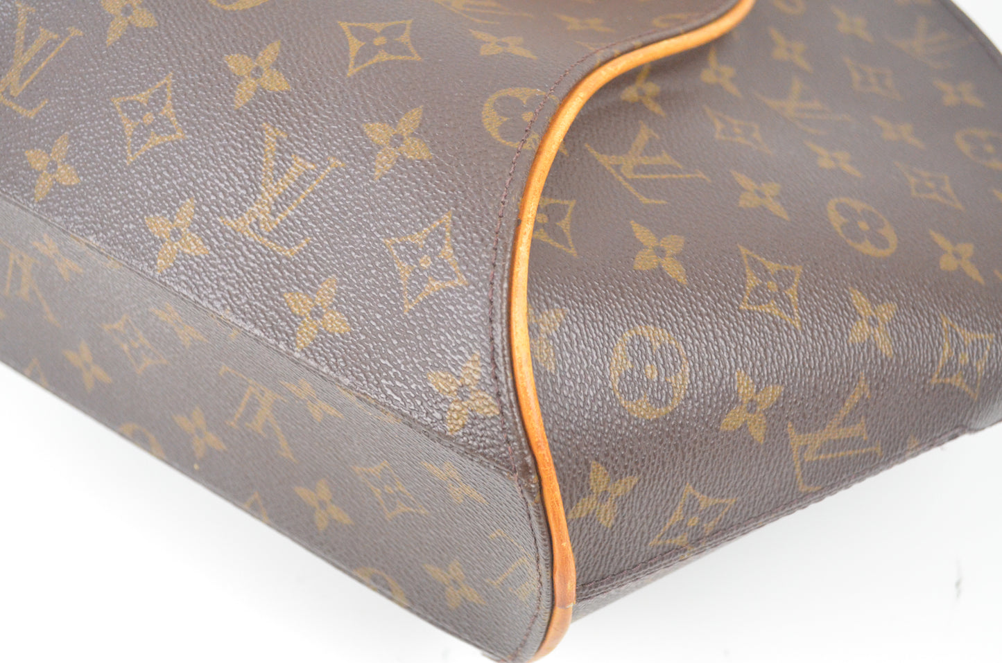 Louis Vuitton Ellipse Monogram Canvas