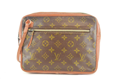 Louis Vuitton Clutch
