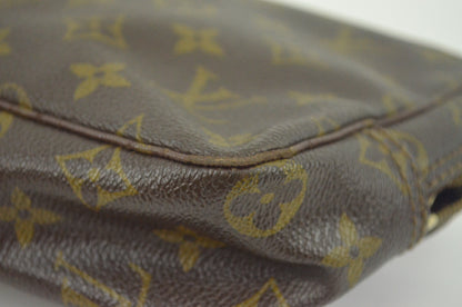 Louis Vuitton Trousse Toilette