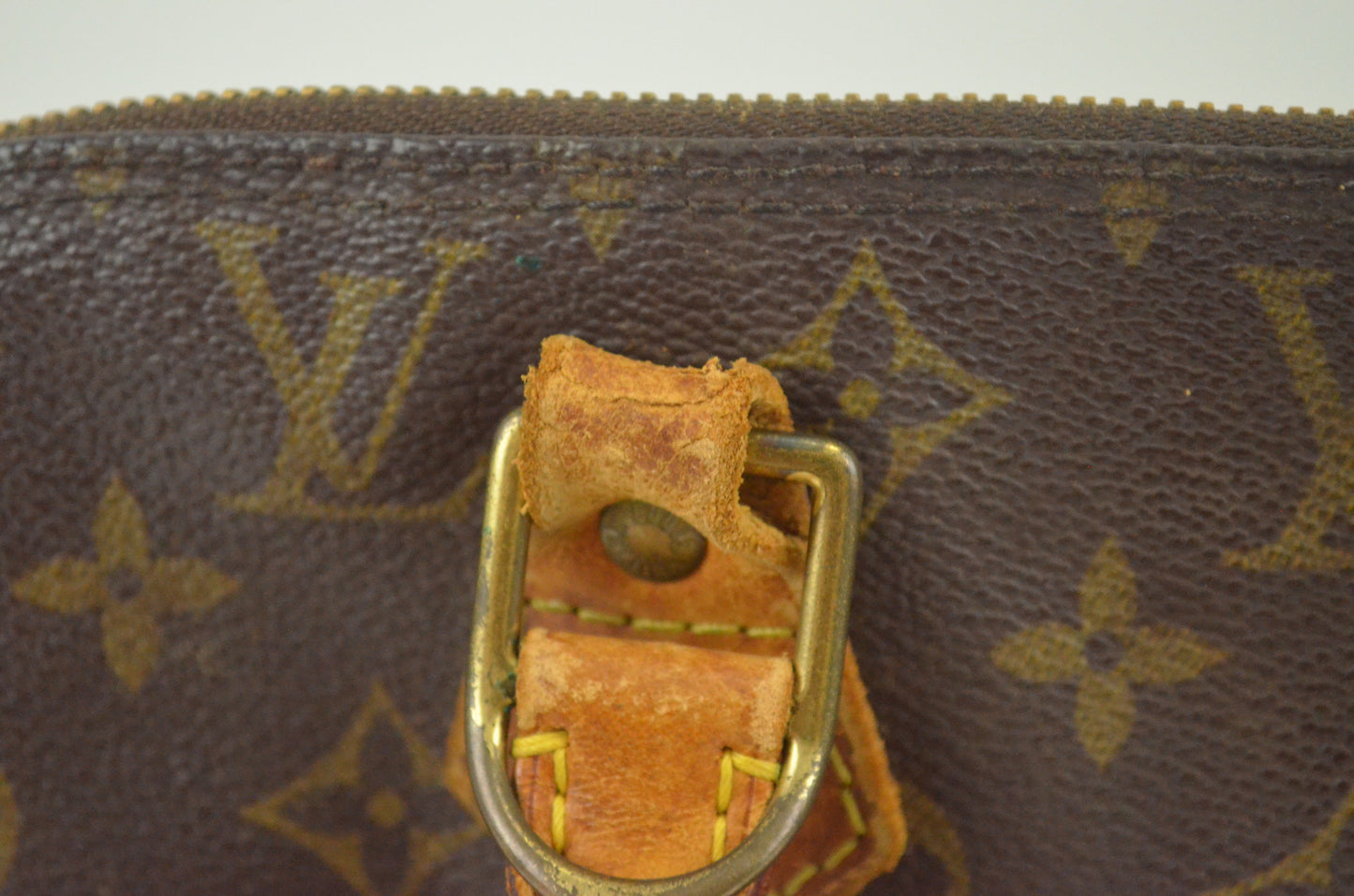 Louis Vuitton Alma