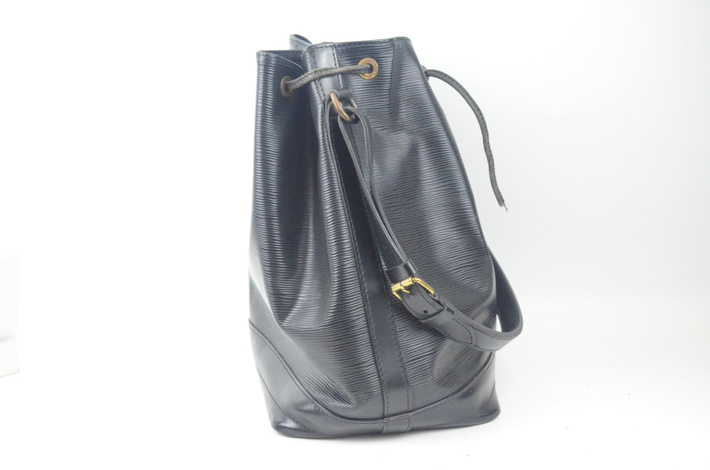 Louis Vuitton Noe Epi Leder