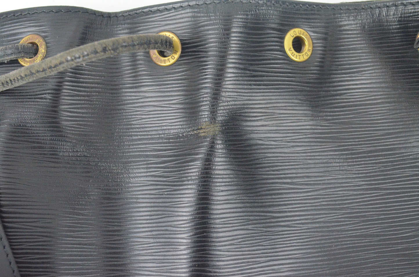 Louis Vuitton Noe Epi Leder