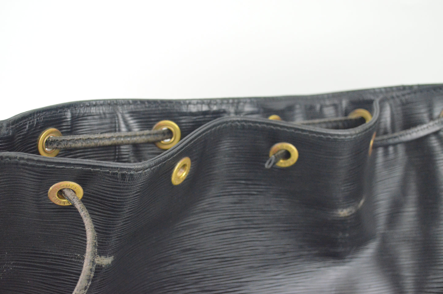 Louis Vuitton Noe Epi Leder