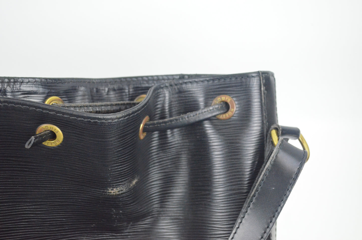 Louis Vuitton Noe Epi Leder