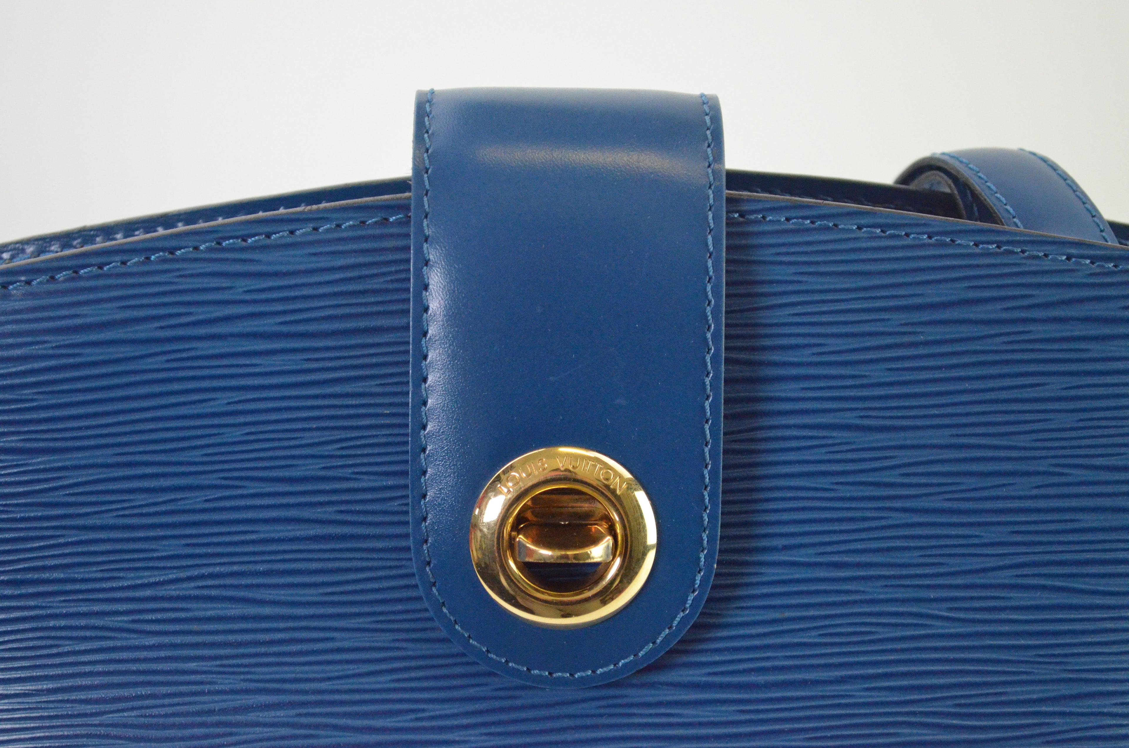 Louis Vuitton Cluny