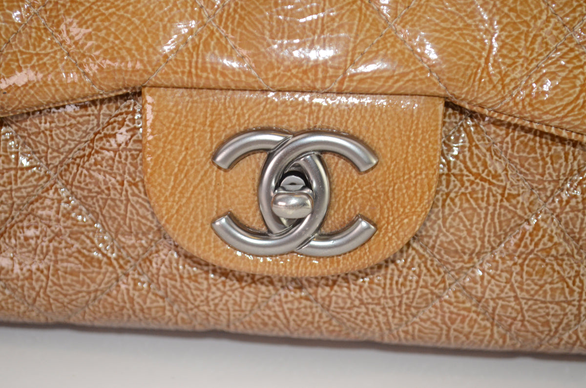 Chanel Classic Flap Lackleder