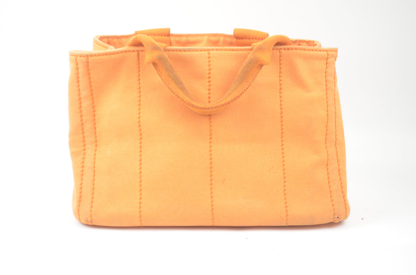 Prada Canapa