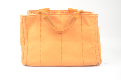 Prada Canapa