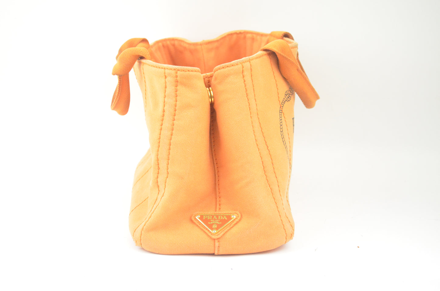 Prada Canapa