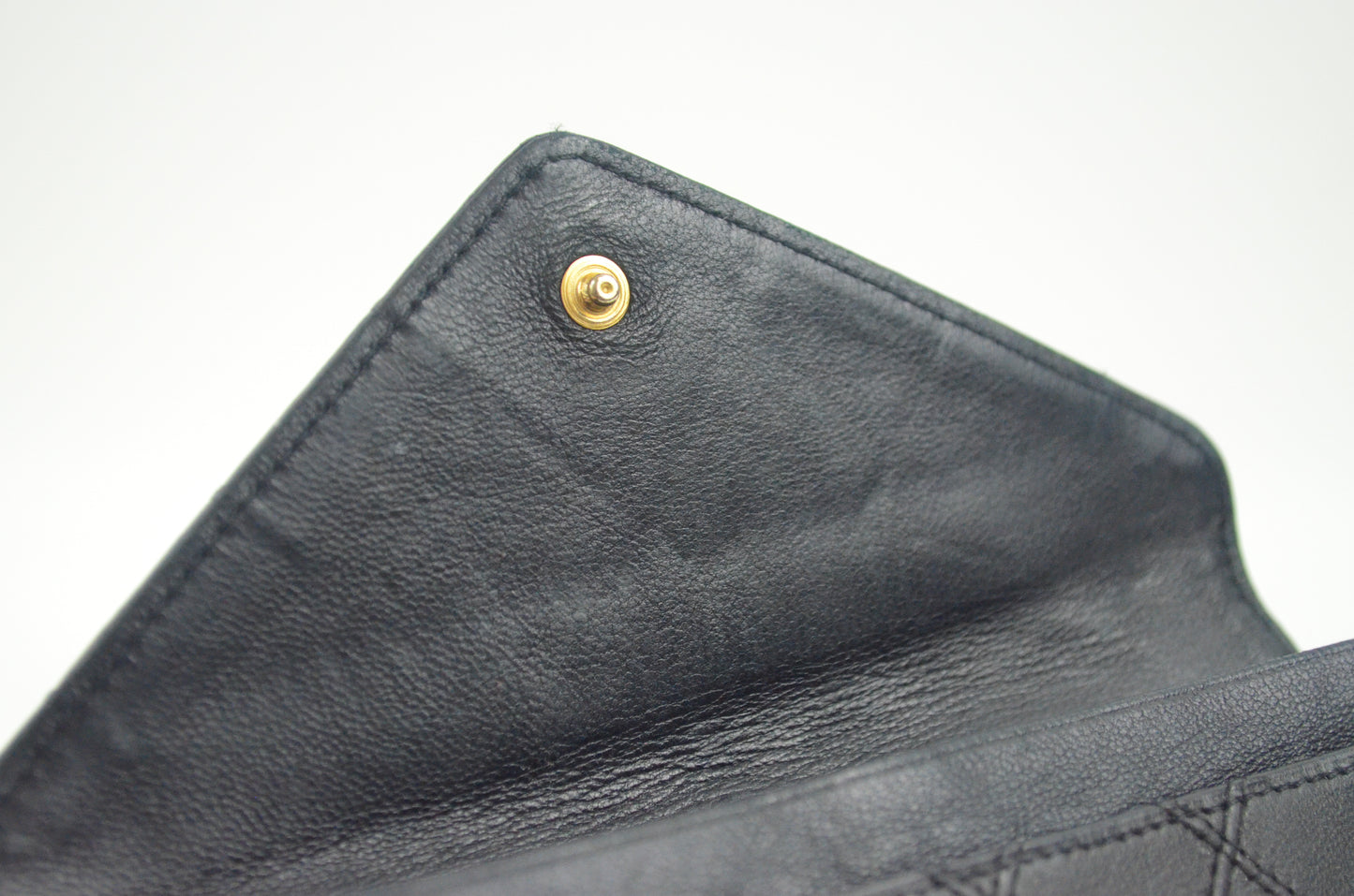 Chanel Wallet on Chain