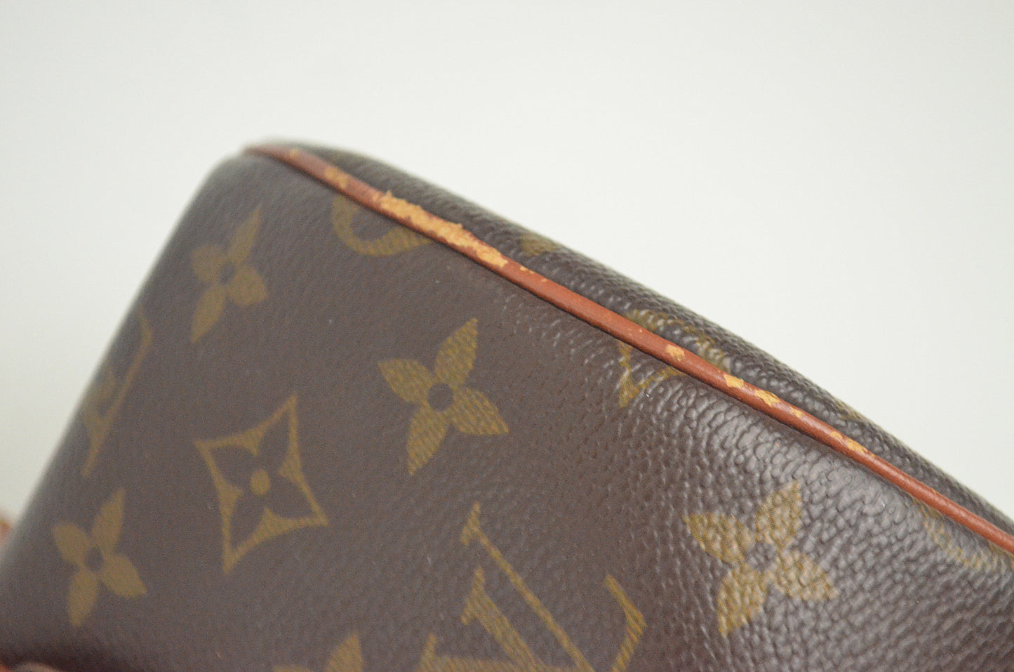 Louis Vuitton Papillon