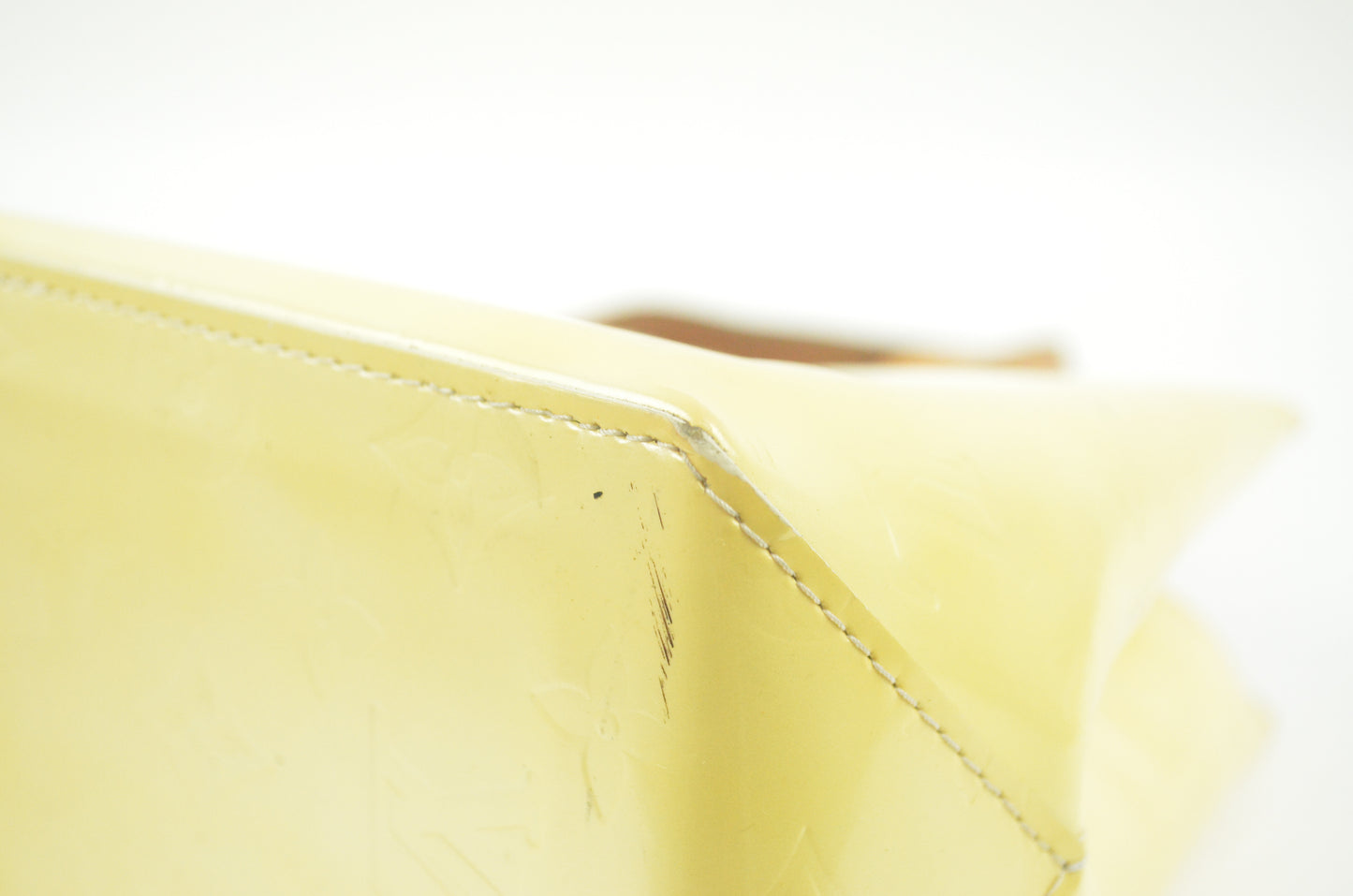 Louis Vuitton Vernis Reade