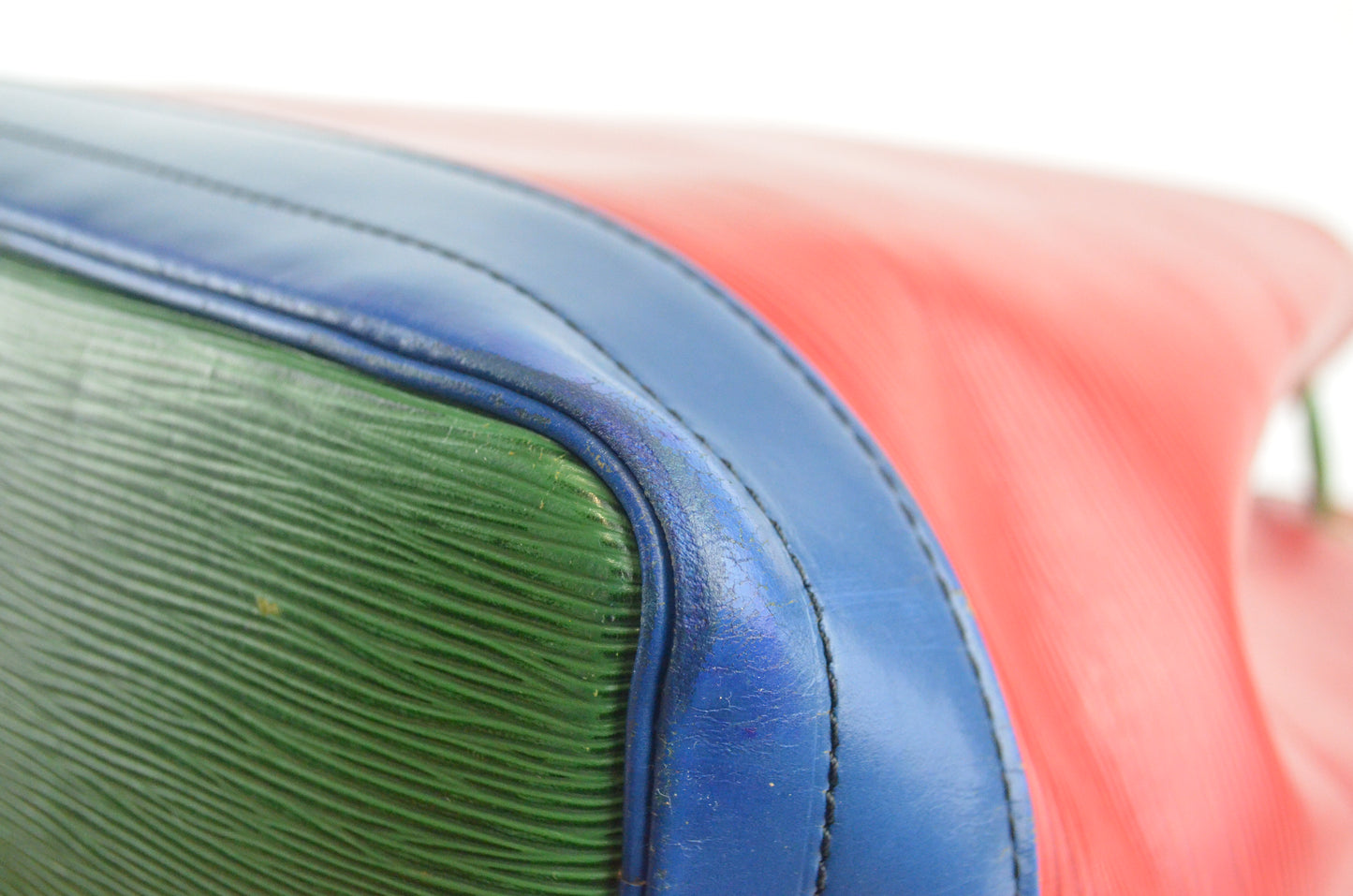Louis Vuitton Noé Epi Leder
