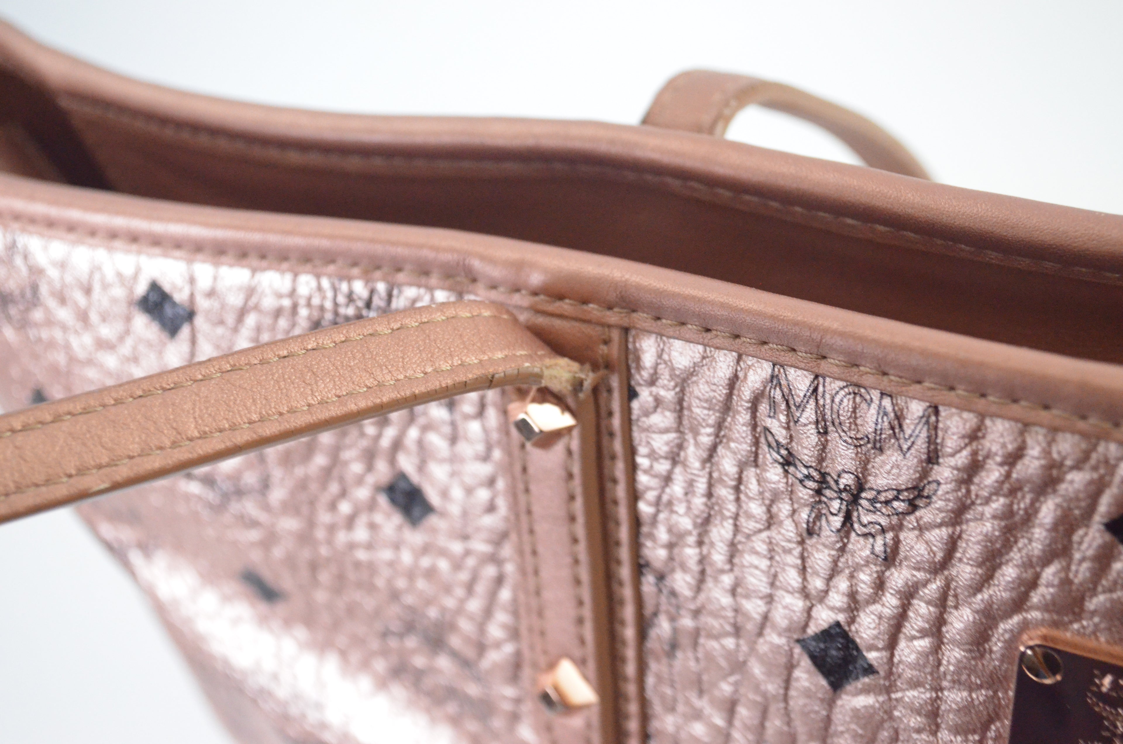 MCM Anya Shopper Roségold