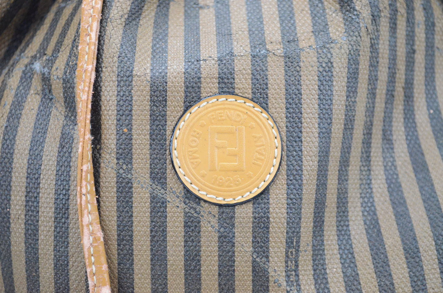 Fendi Pecan Beuteltasche