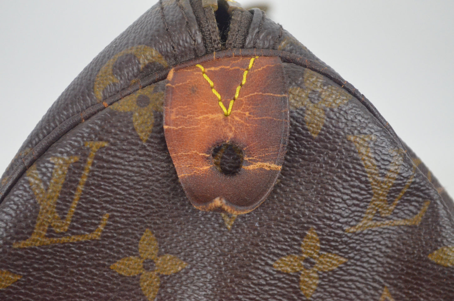 Louis Vuitton Speedy 30