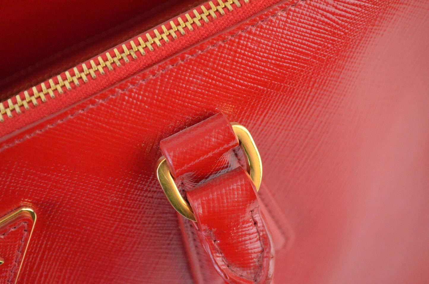 Prada Galleria Saffiano Leder